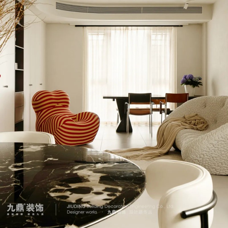 200㎡杭州文苑風(fēng)情現(xiàn)代簡(jiǎn)約風(fēng)裝修案例